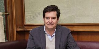 Enrique García-Máiquez: «Cuando estoy triste, no escribo»