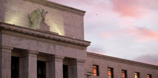 Cómo los estados se hicieron con el control del dinero