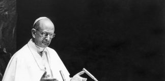 Desde la tribuna de mármol verde