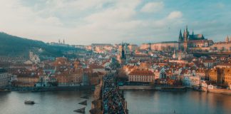 Defender Occidente (III): La trascendencia de Occidente