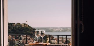 El cielo en una tertulia