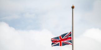 Pompa y circunstancia