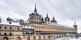 Un abrazo navideño contra el ‘status quo’ progre