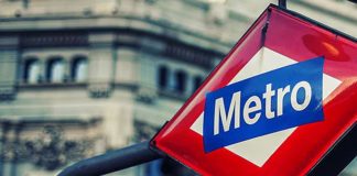 Cincelar un frontispicio Cincelar un frontispicio