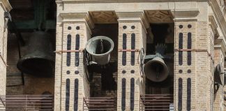 Celebración de las campanas Celebración de las campanas