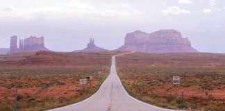 Viajar es mucho más que desplazarse Viajar es mucho más que desplazarse