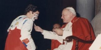 La risa del Papa polaco Juan Pablo II