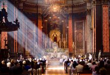 El rector del Oratorio de Londres recuerda que los proabortistas no pueden comulgar