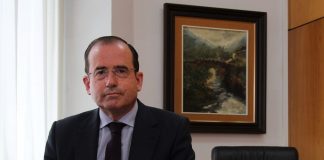 Alfonso Aguiló: «La narrativa de la vulnerabilidad invita a manifestar sufrimiento sobre cuestiones que se superan con normalidad» Alfonso Aguiló