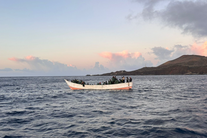 En los cayucos llegan criminales y hasta Frontex lo reconoce