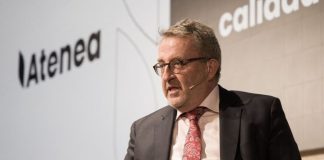 La marcha de MagistraThor Luis Sanz, MagistraThor