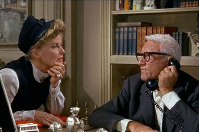 Adivina quién viene esta noche Adivina quién viene esta noche