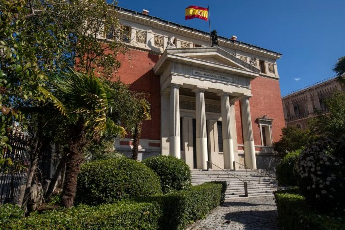 La independencia de la RAE La independencia de la RAE