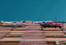 No es país para españoles: las familias destinan más de un tercio de sus ingresos a pagar el alquiler Las familias de España destinan más de un tercio de sus ingresos a pagar el alquiler