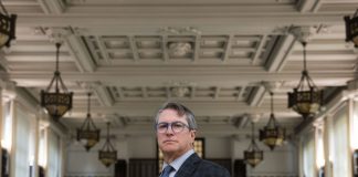 Patrick J. Deneen: «Sufrimos un déficit de sentido fruto de una sociedad que ha aplanado la diversidad por indiferentismo» Patrick J. Deneen