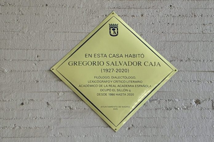 Placa Gregorio Salvador Caja