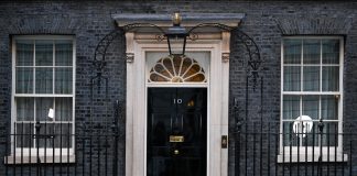 El fracaso del sistema sociopolítico de Occidente (versión británica) El fracaso del sistema sociopolítico de Occidente