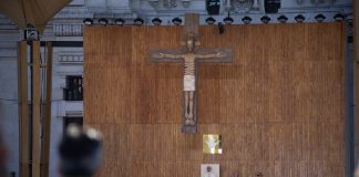 El viaje de un Papa a una España no tan poscatólica León XIV ante las Cortes y dos millones y medio en la calle