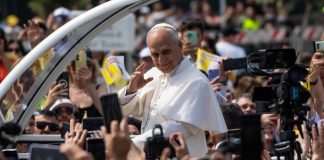 Lo que la cobertura mediática del viaje de León XIV dice de la España menos católica y menos española Lo que la cobertura mediática del viaje de León XIV dice de la España menos católica y menos española