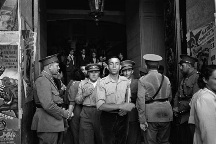 Hemingway 1937